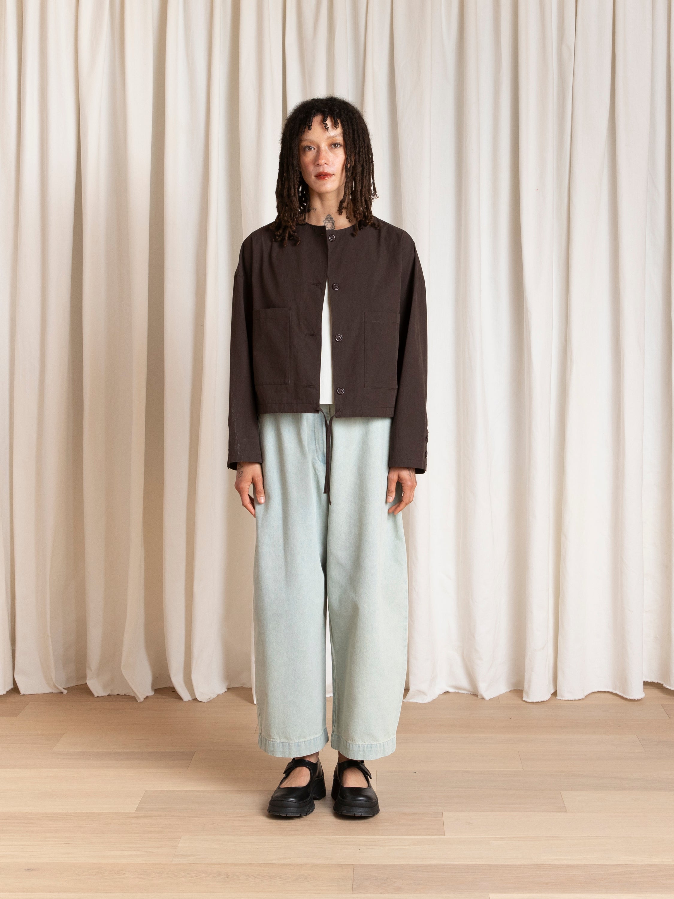 SPRING CROPPED DRAWSTRING JACKET - DARK BROWN