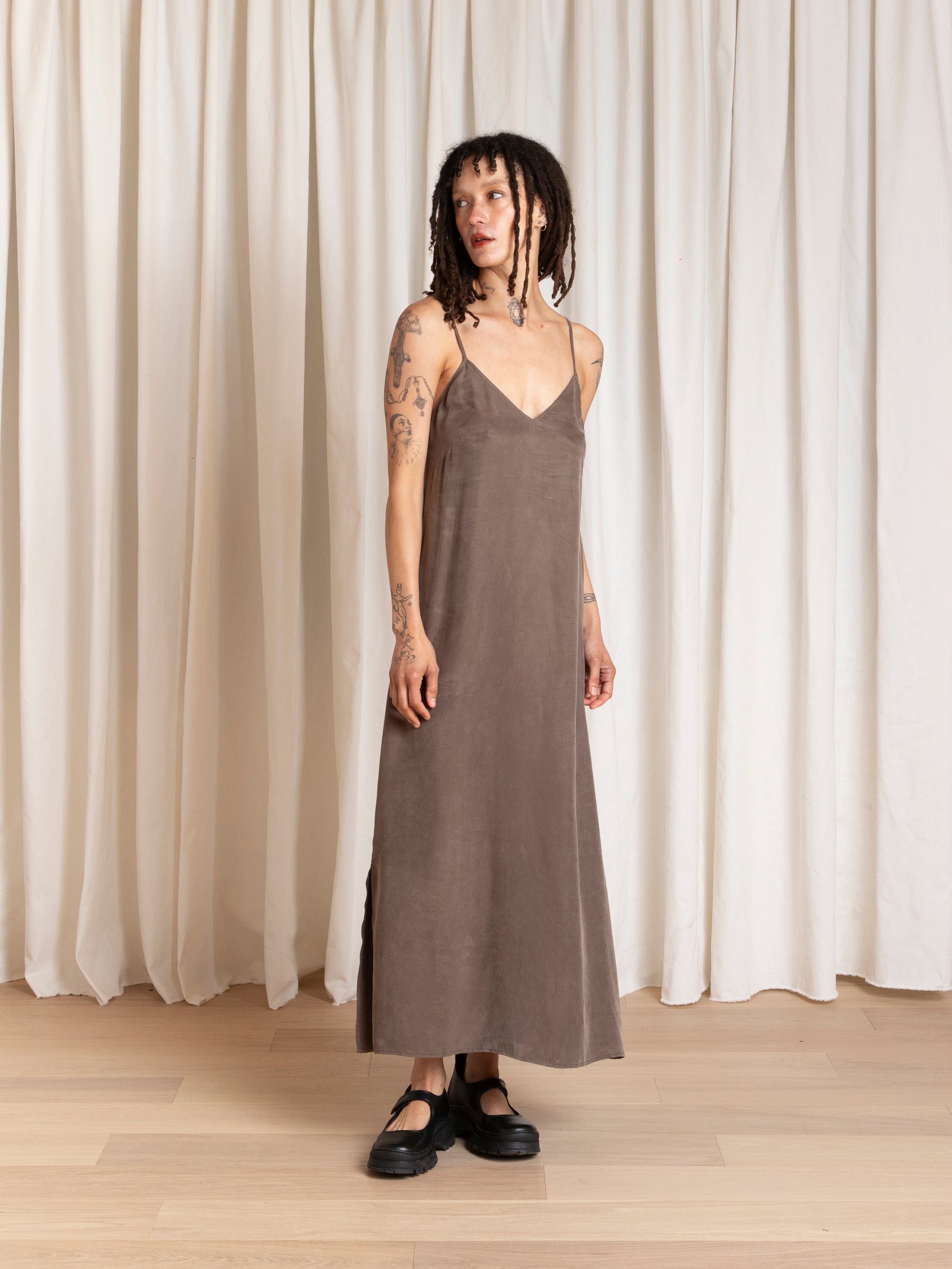 SLIP DRESS - BLACK