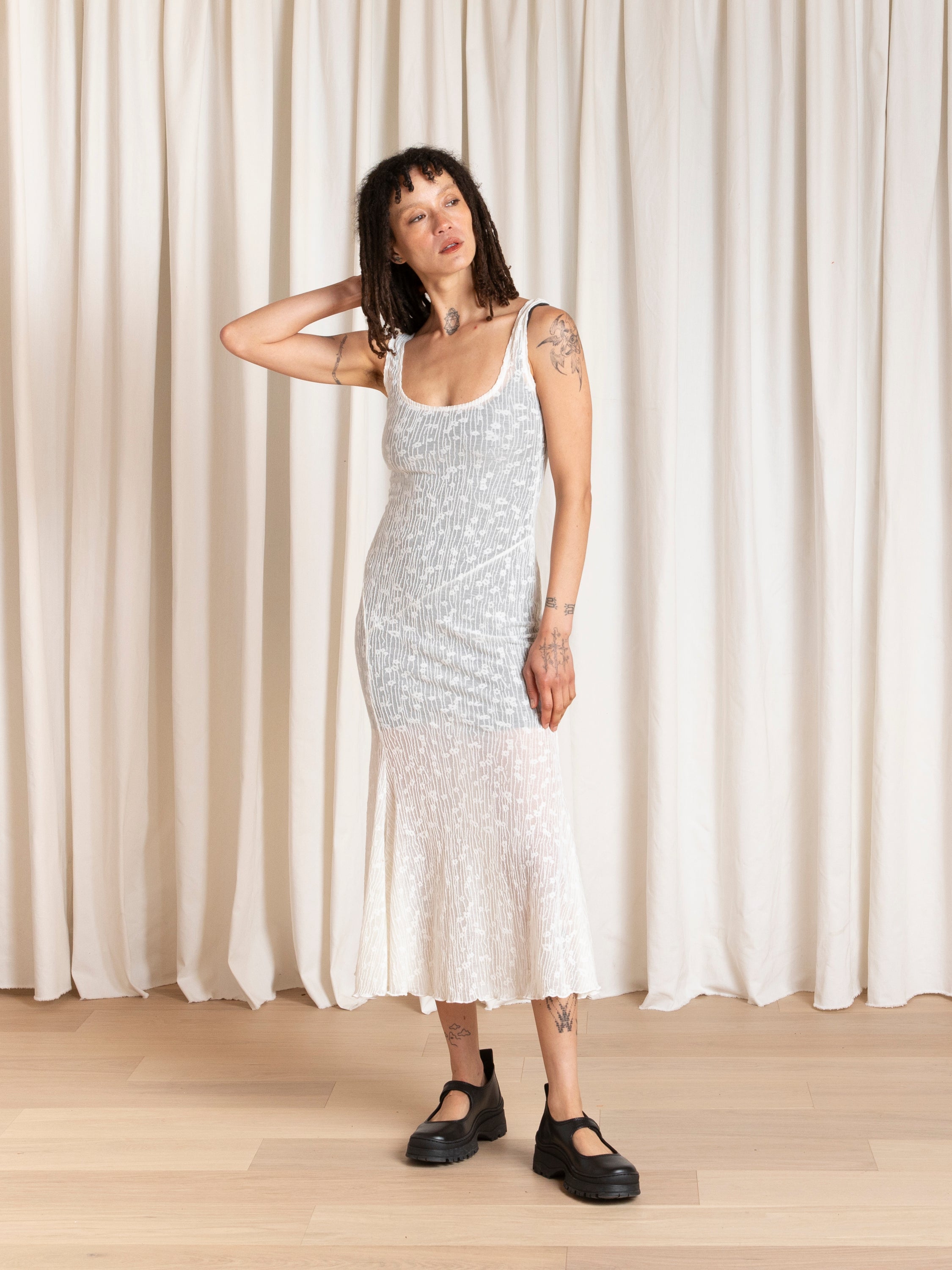 TANK DRESS W/ ASYMMETRICAL HEM - CREAM FLOWER