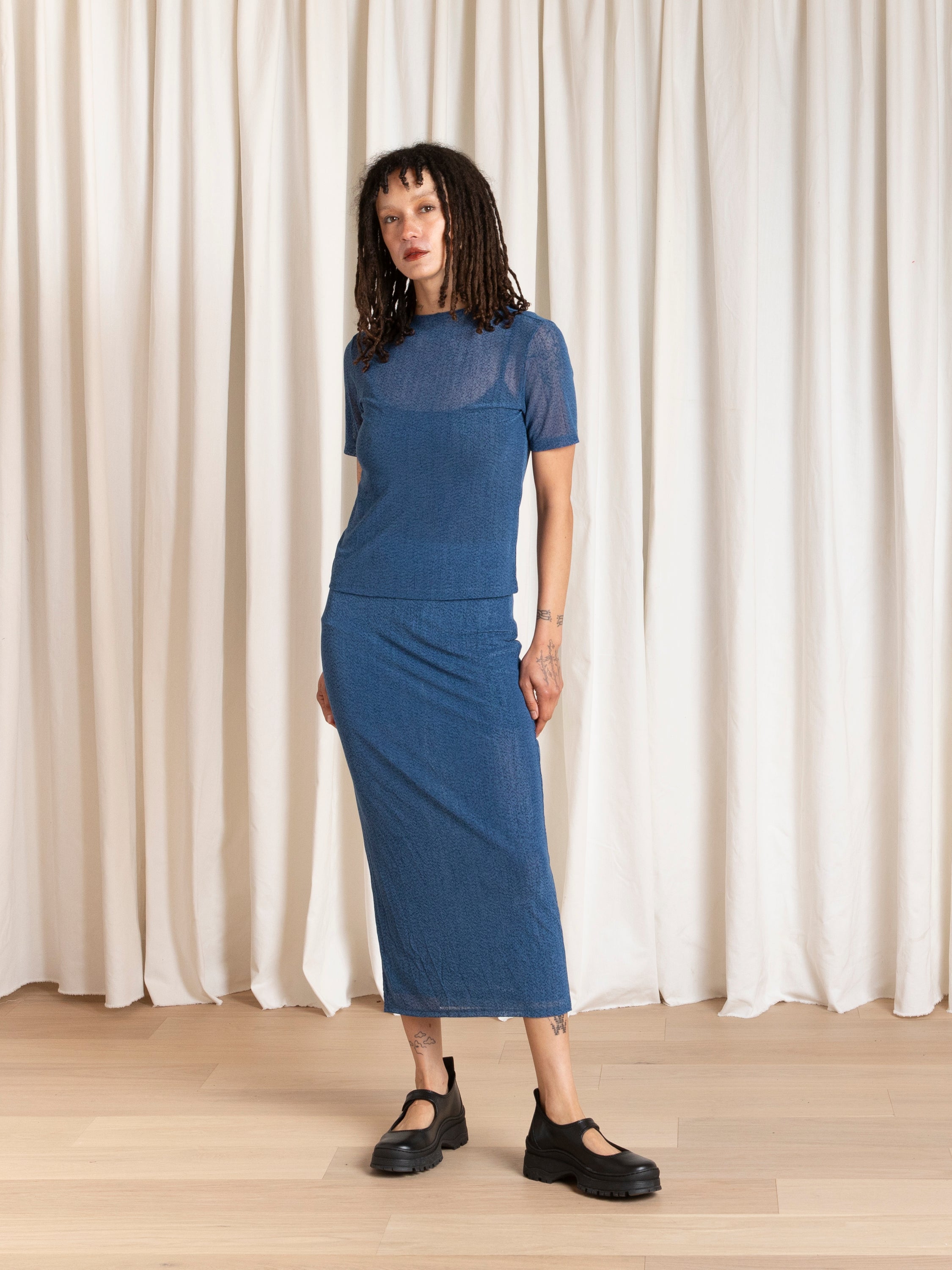 MESH PENCIL SKIRT - BLUE