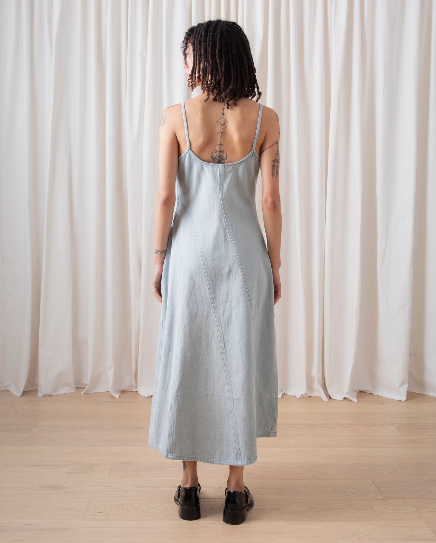 SEAMED TANK DRESS - LIGHT DENIM