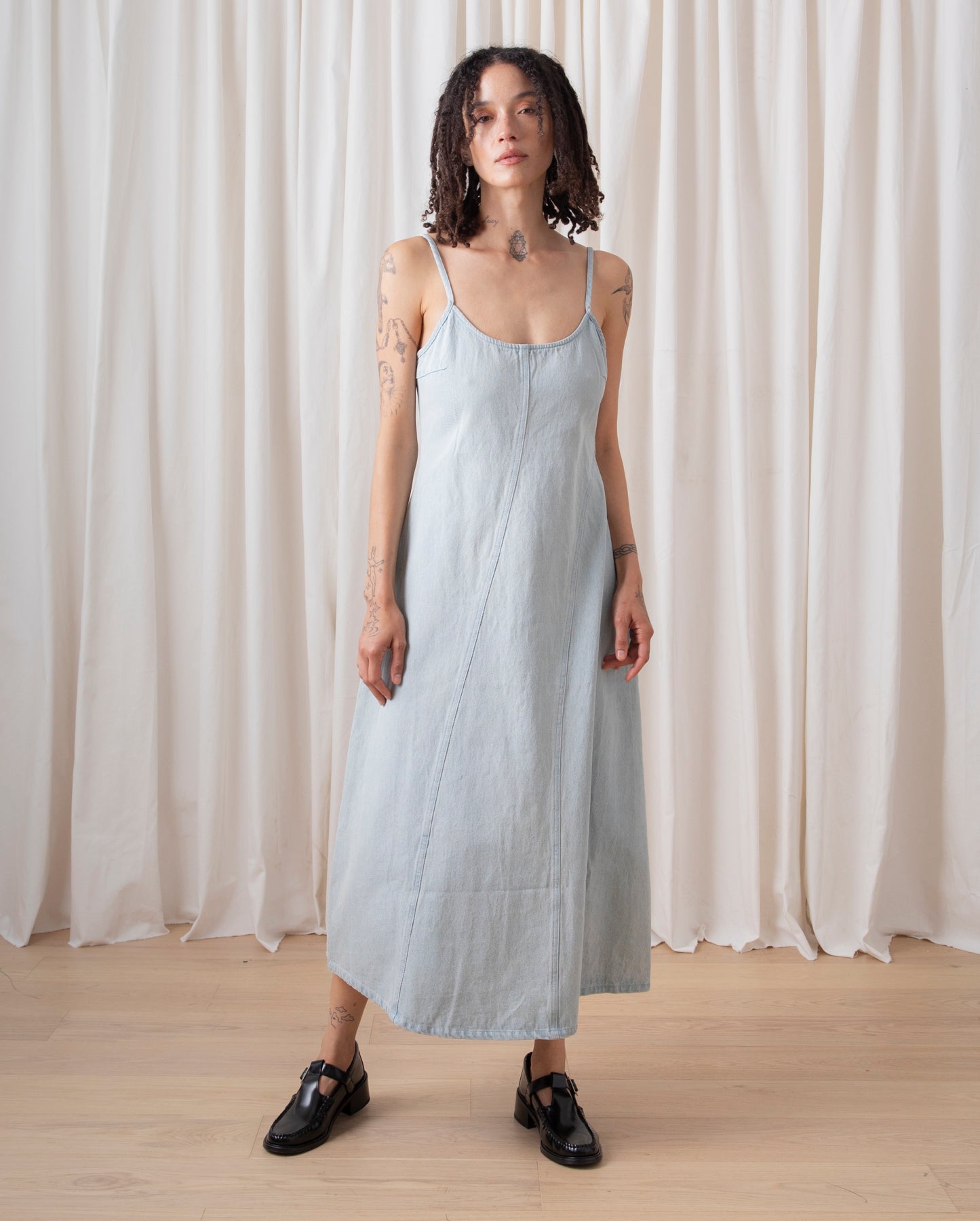 SEAMED TANK DRESS - LIGHT DENIM