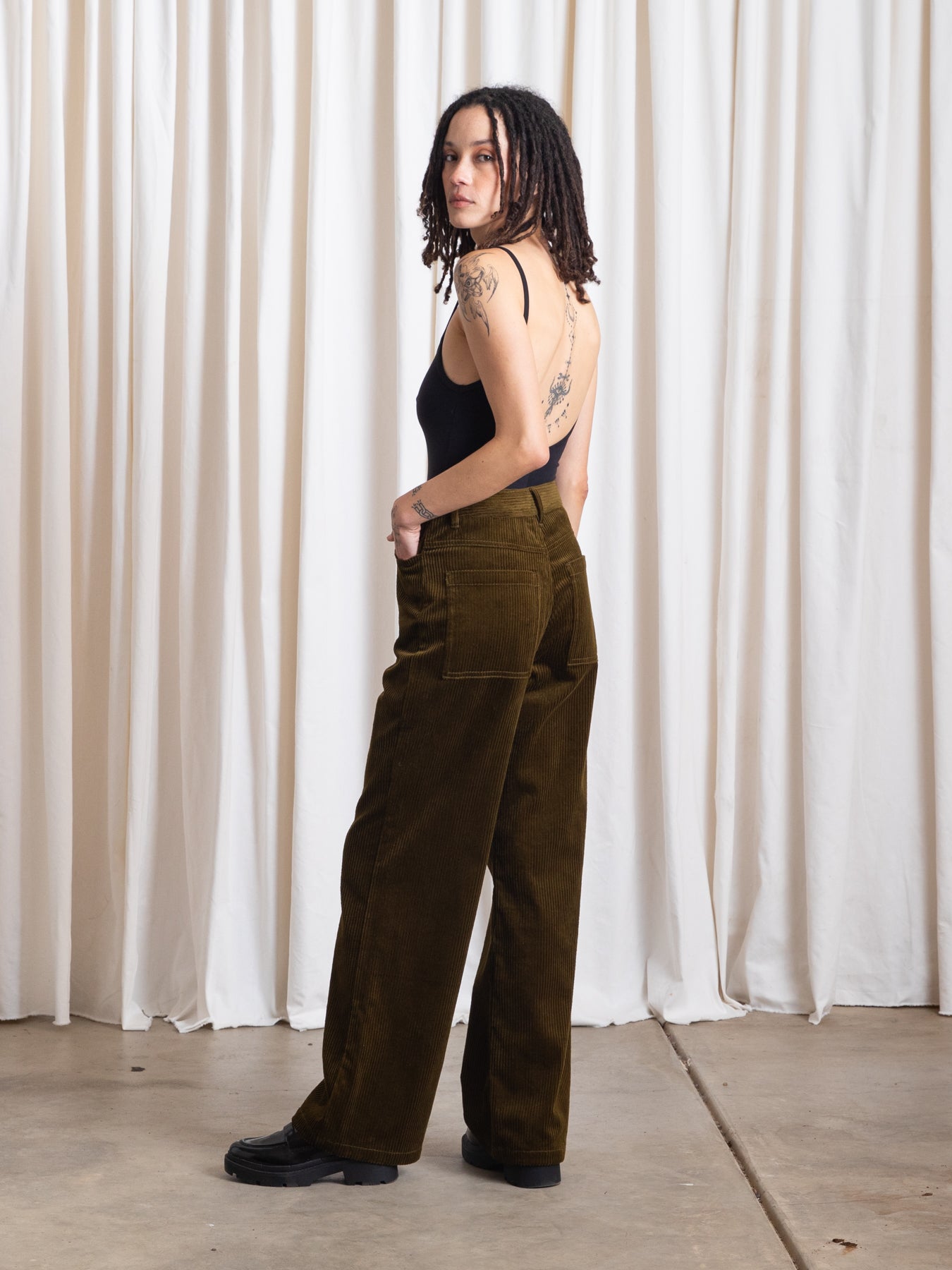 FITTED PANT- OLIVE CORDUROY