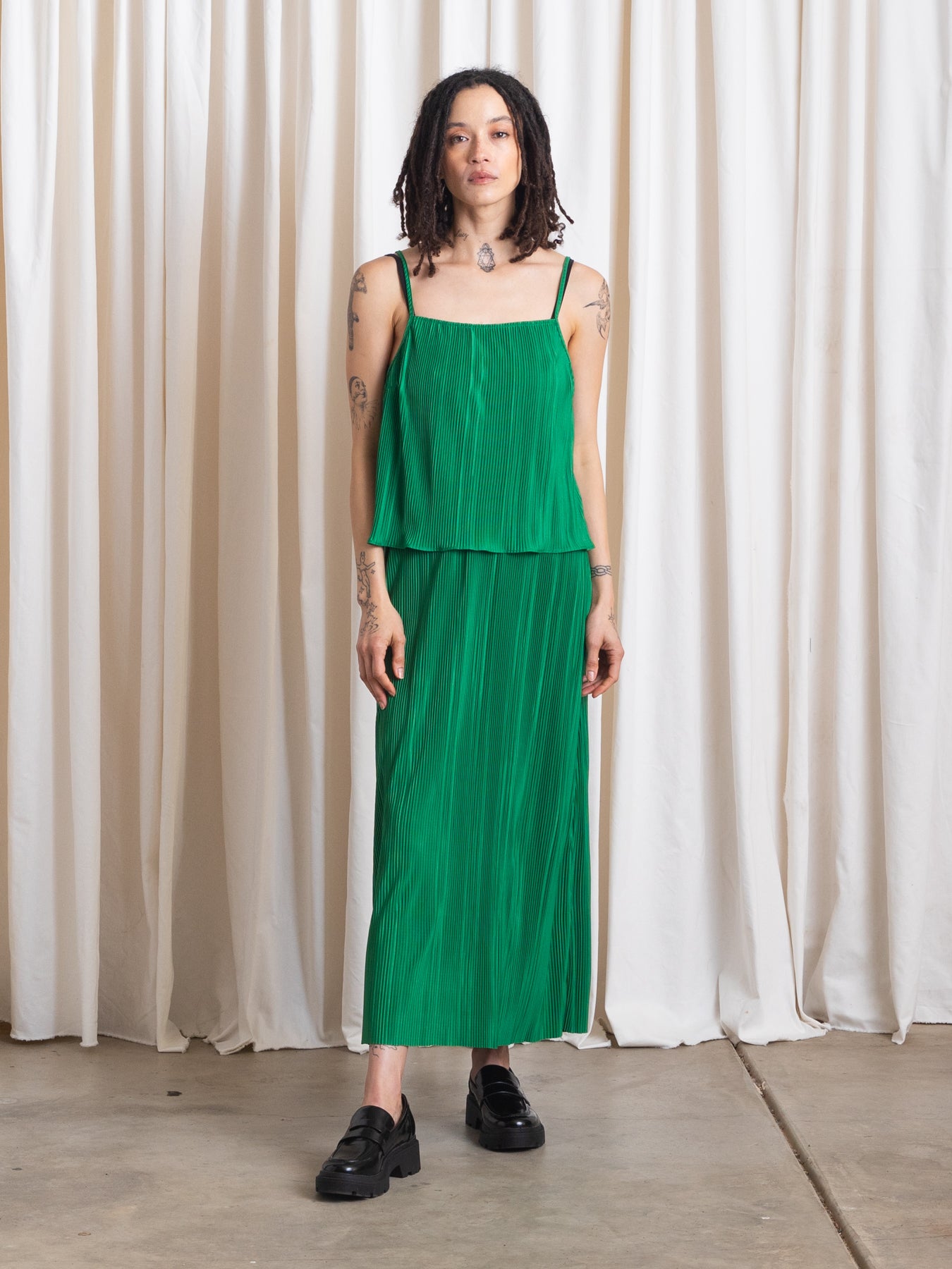 PLEATED SLIP TOP - KELLY GREEN