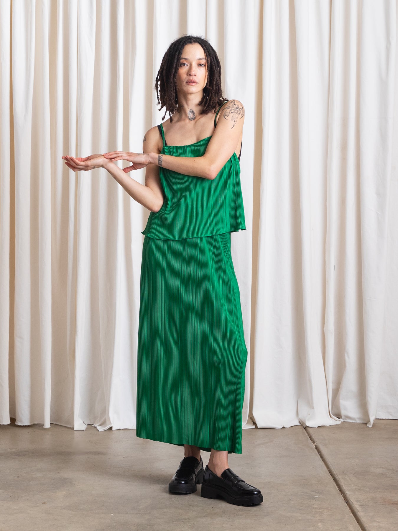 PLEATED SLIP TOP - KELLY GREEN