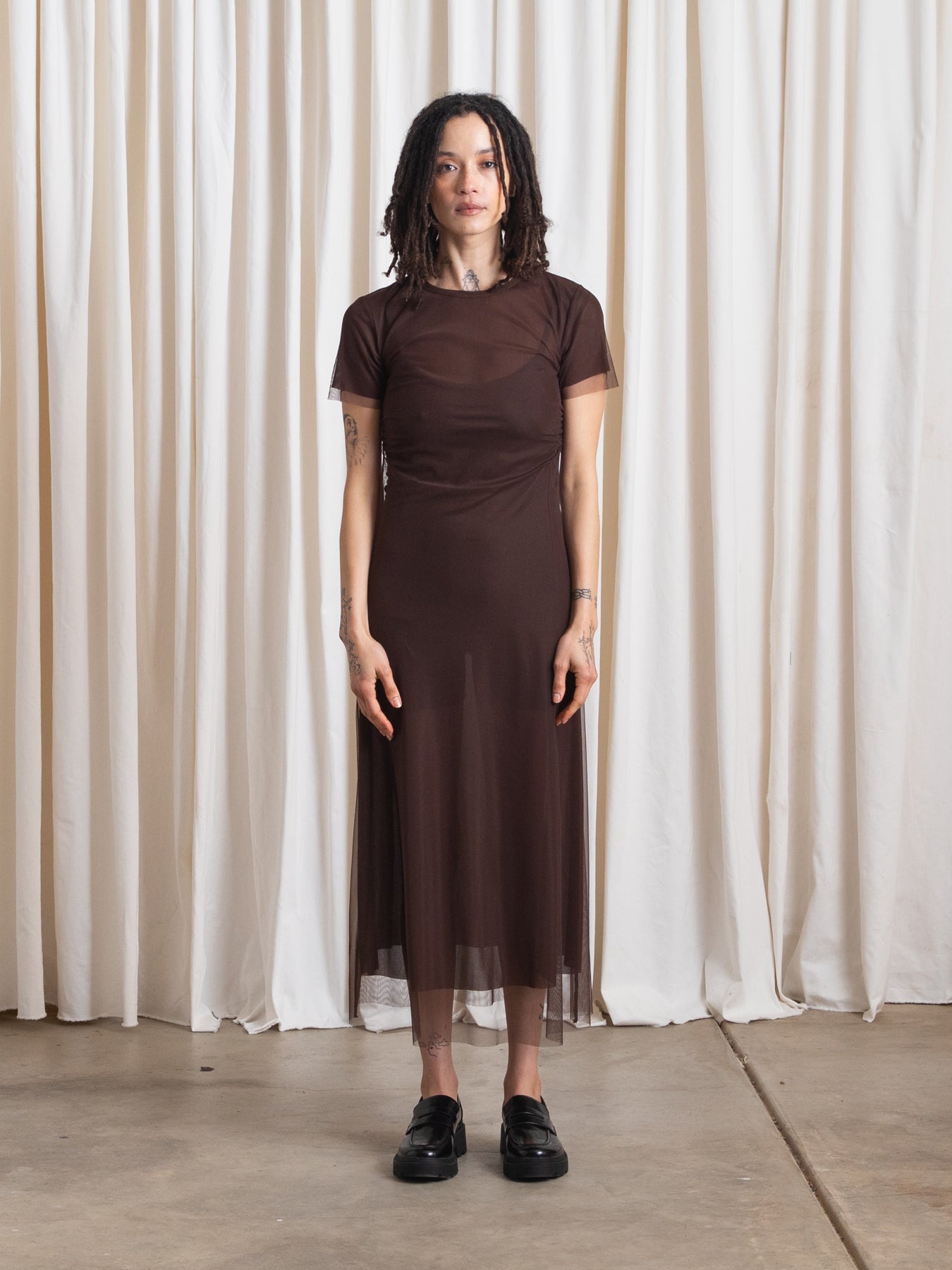 FITTED MESH T SHIRT DRESS CHOCOLATE