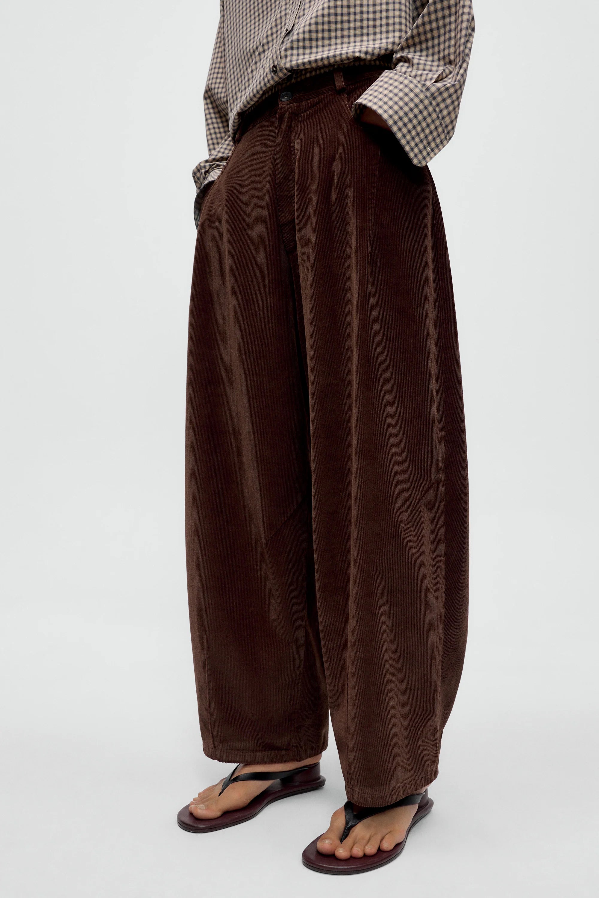 CORDUROY BAGGY PANTS - BROWN