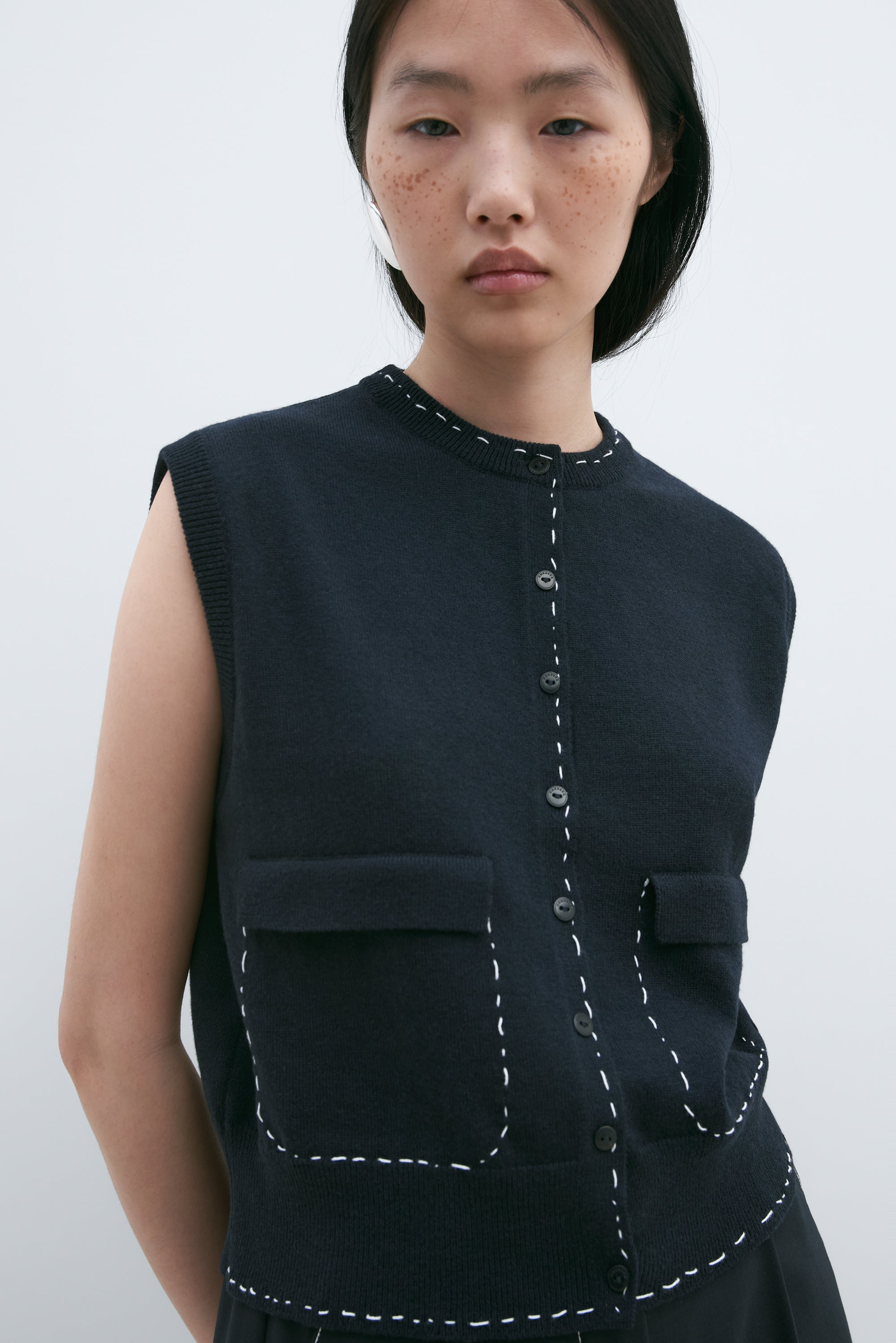 MERINO WOOL STITCHED WAISTCOAT - NAVY