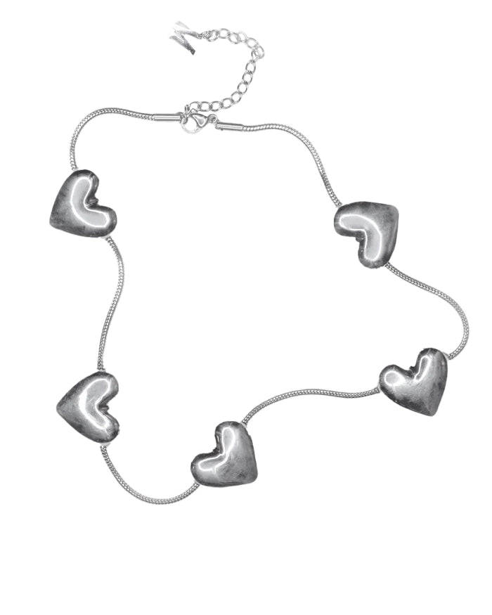 HEART STRINGS NECKLACE