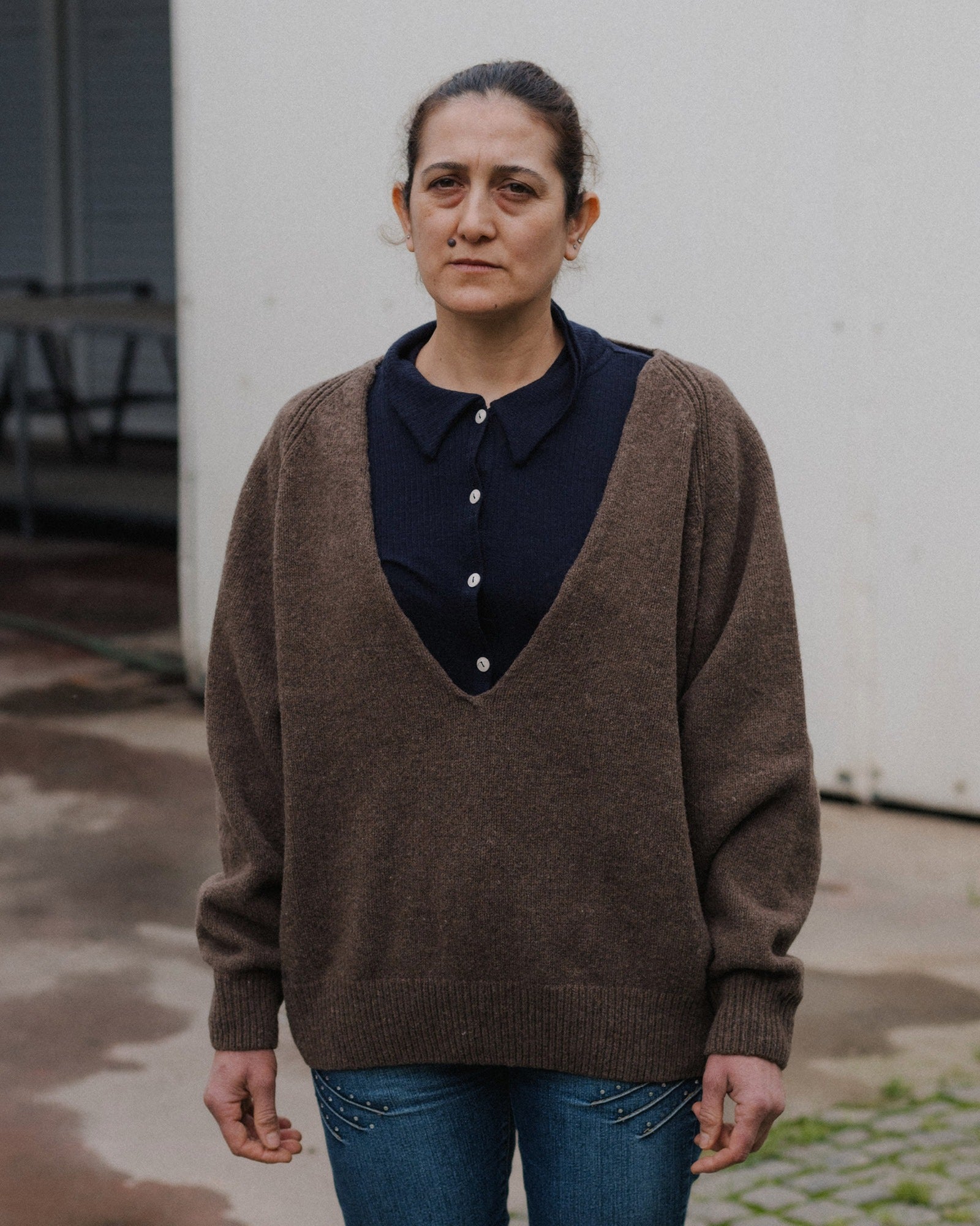 SOAR V NECK - BUREL BROWN