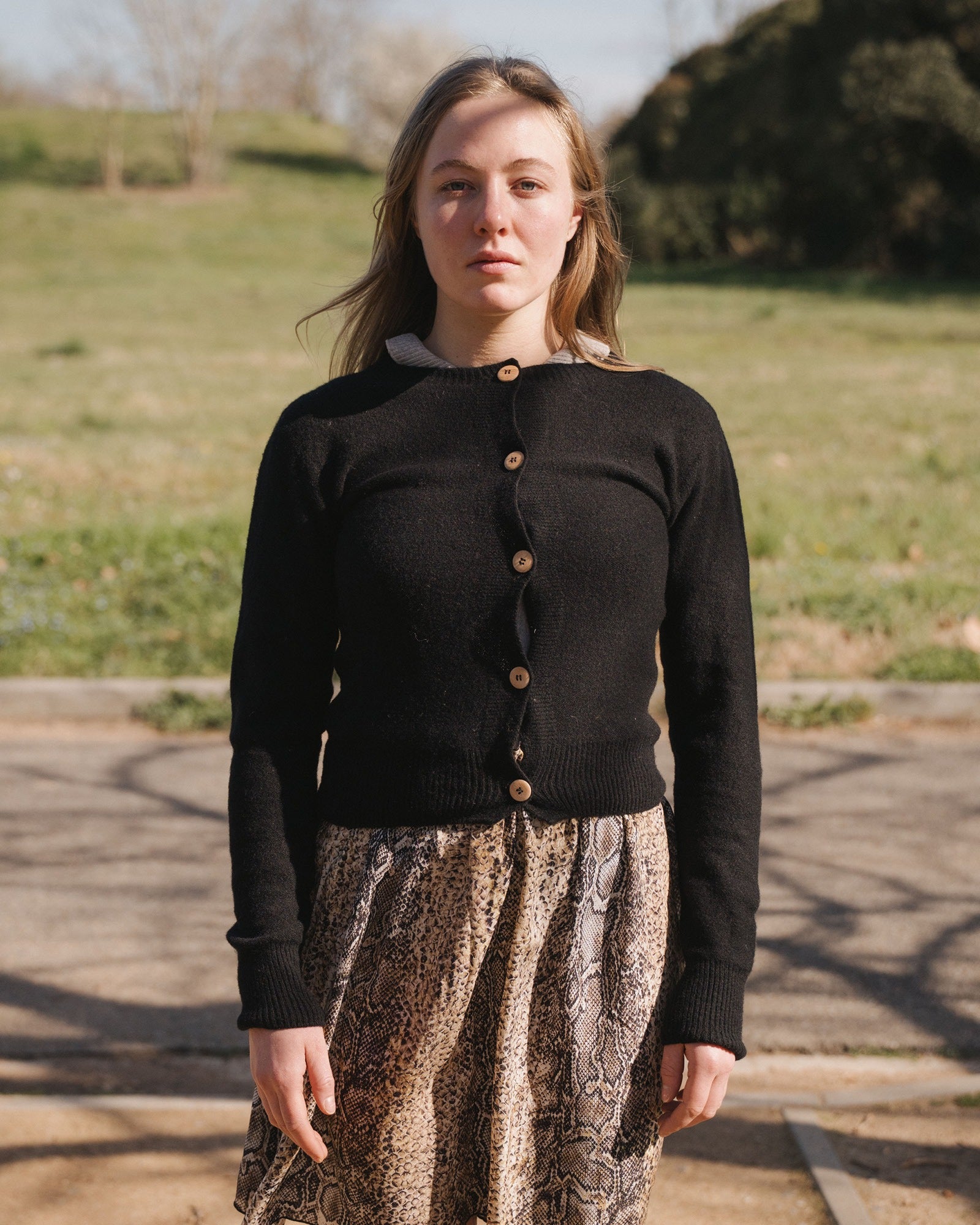 TIER CARDIGAN - BLACK