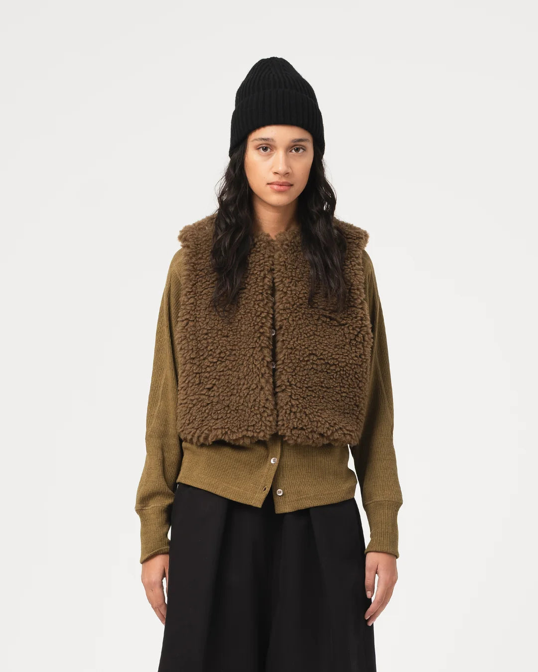 PEAK VEST - SHITAKE