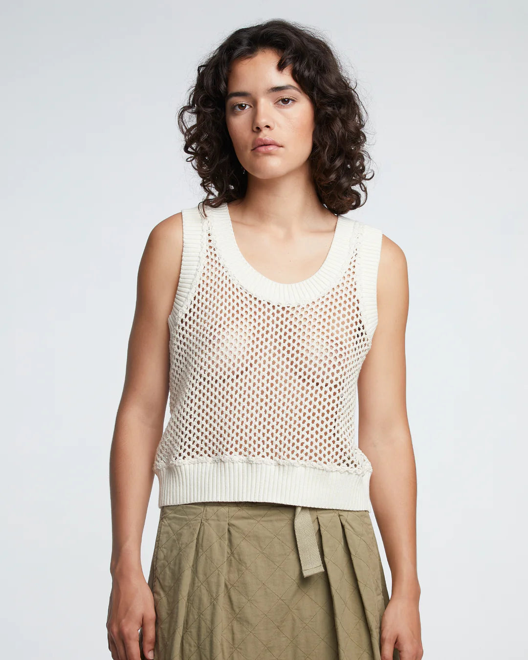 SLEEVELESS KNITTED TOP - OFF WHITE