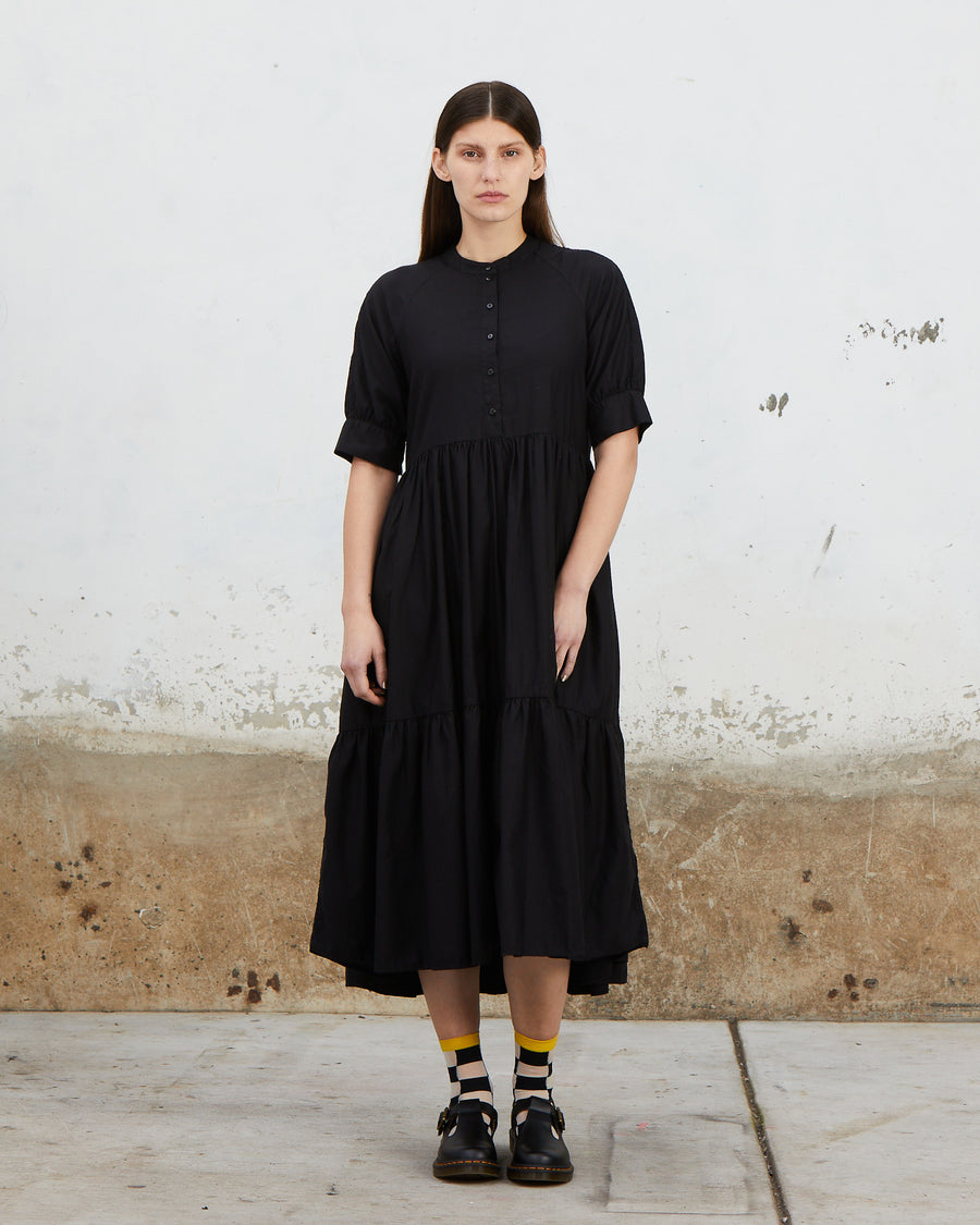 RAGLAN TIERED DRESS - BLACK