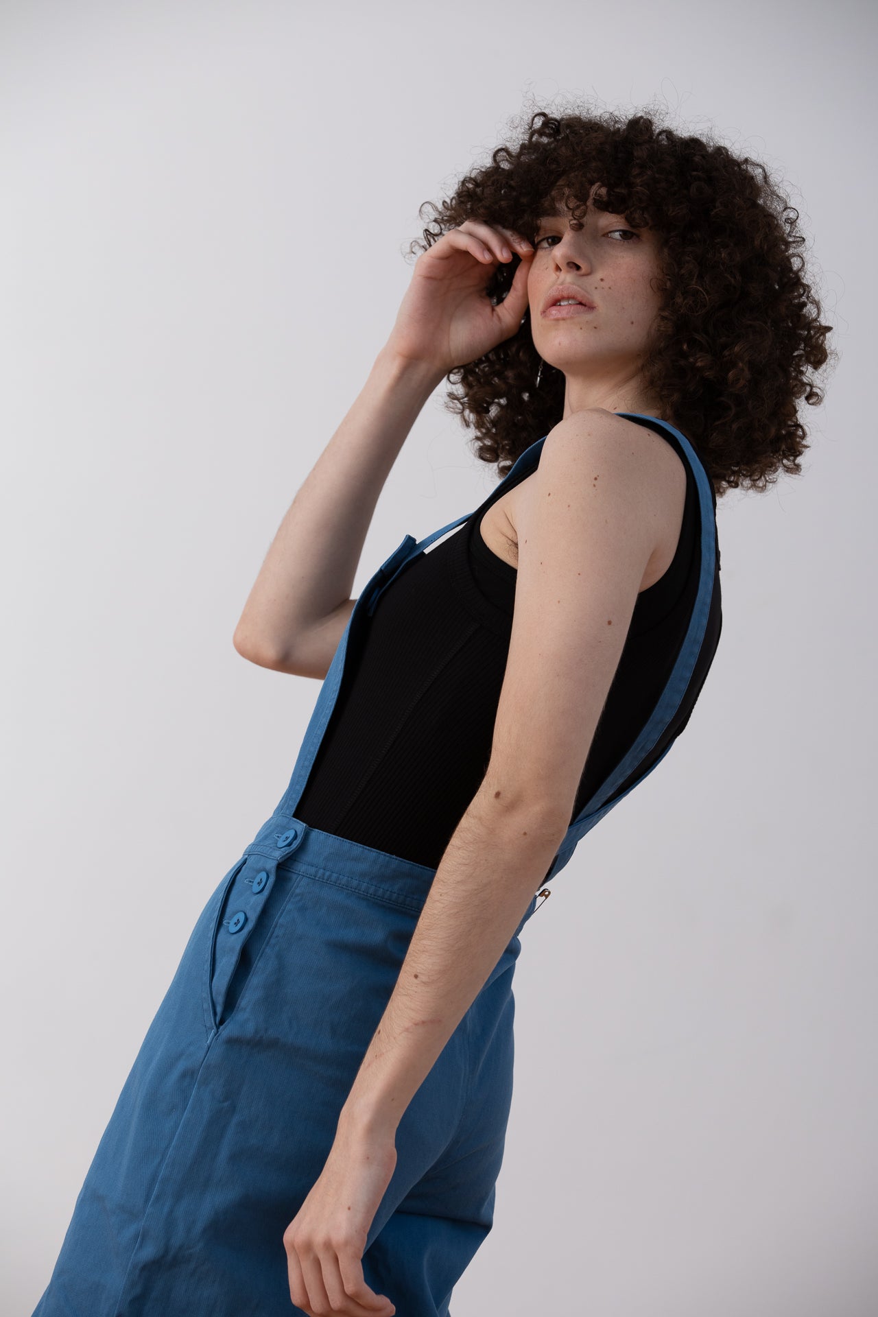 SAMPLE - FITTED OVERALL JUMPER - ECRU