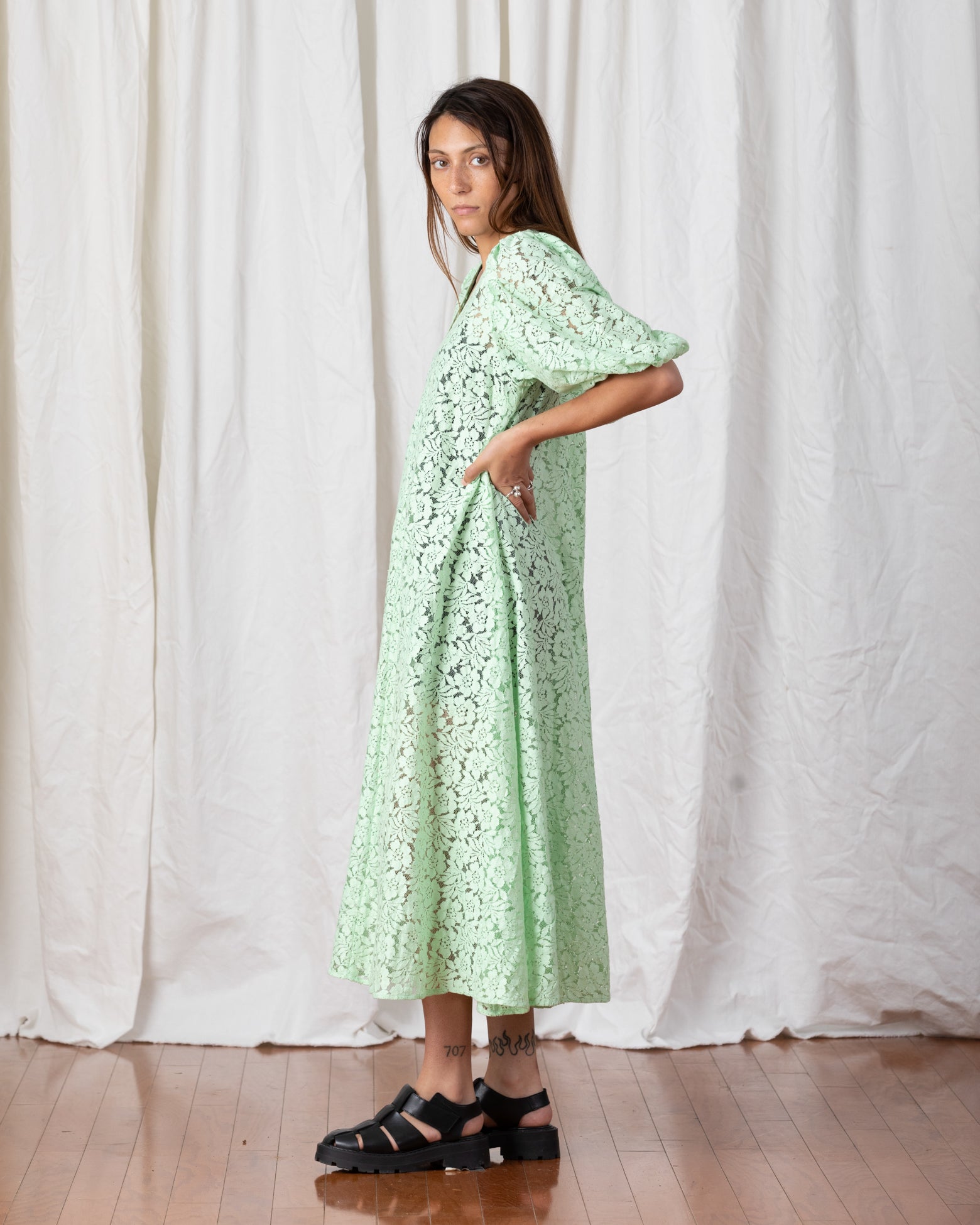 LACE DOUBLE V-NECK MAXI DRESS - SEA FOAM GREEN