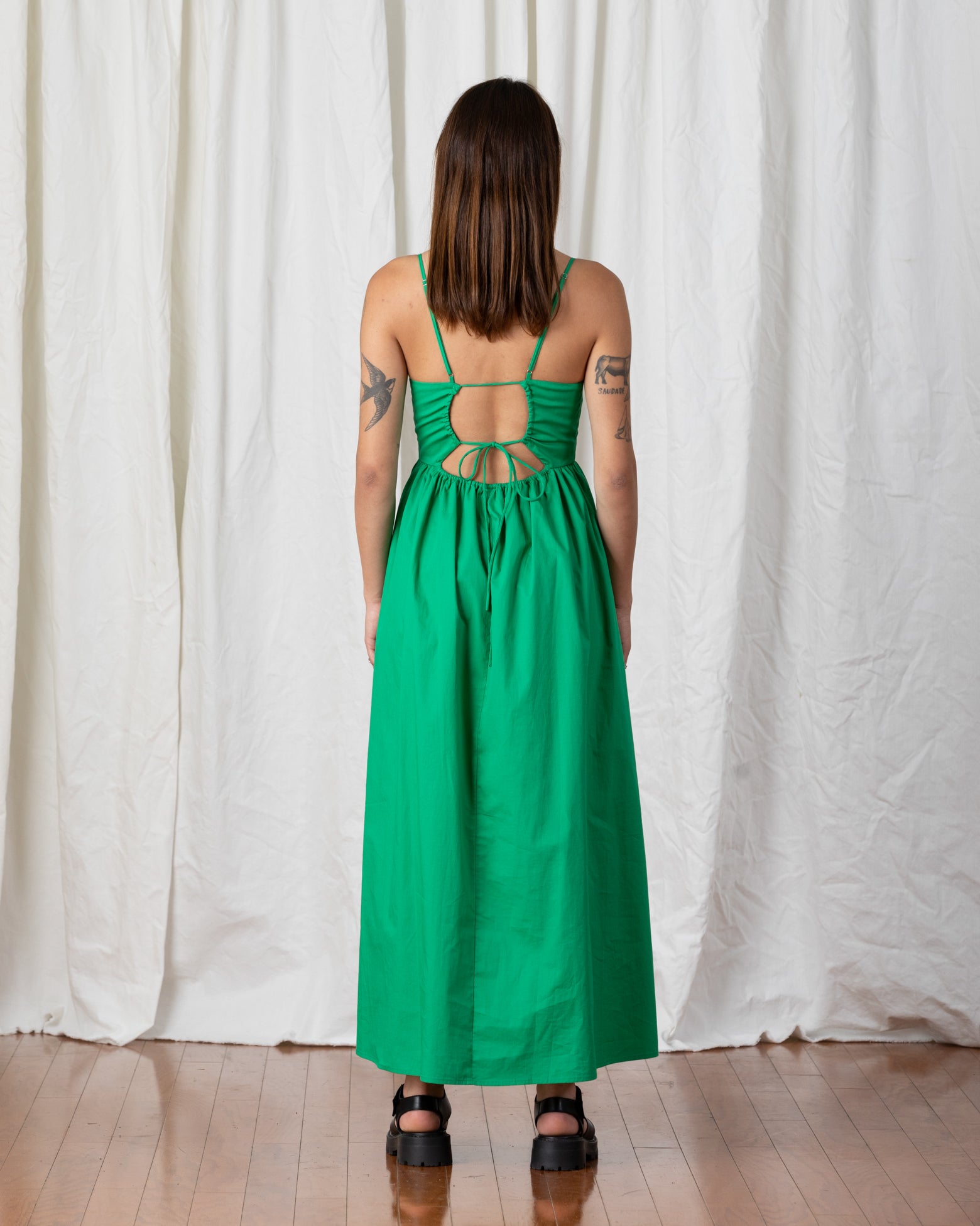 SAMPLE - TIE BACK MAXI DRESS - KELLY GREEN