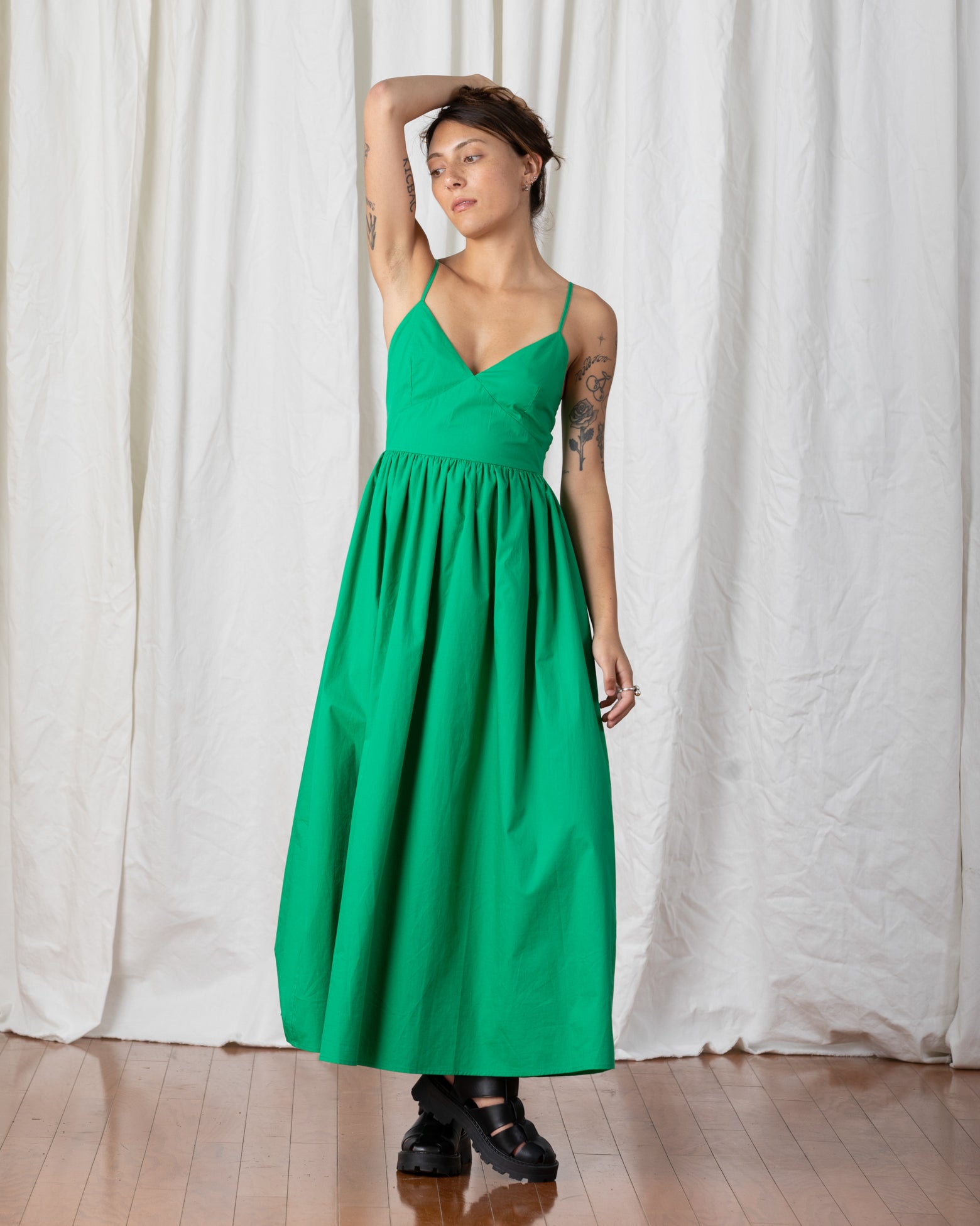 SAMPLE - TIE BACK MAXI DRESS - KELLY GREEN