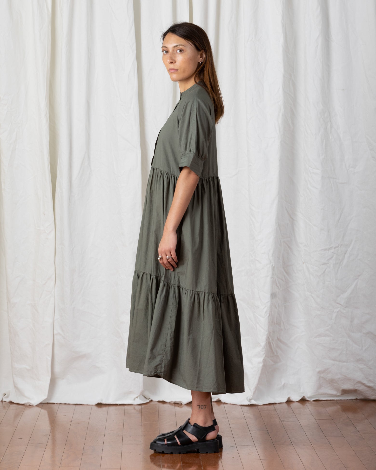 RAGLAN TIERED DRESS - FADED OLIVE