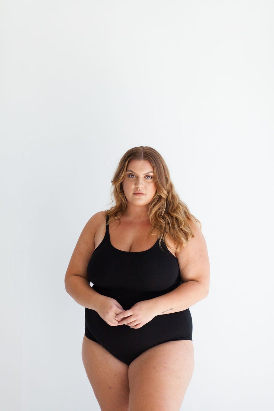CROP TANK - BLACK