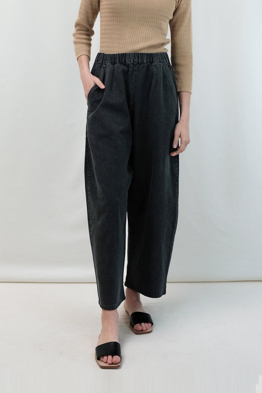 BARREL PANT - FADED BLACK