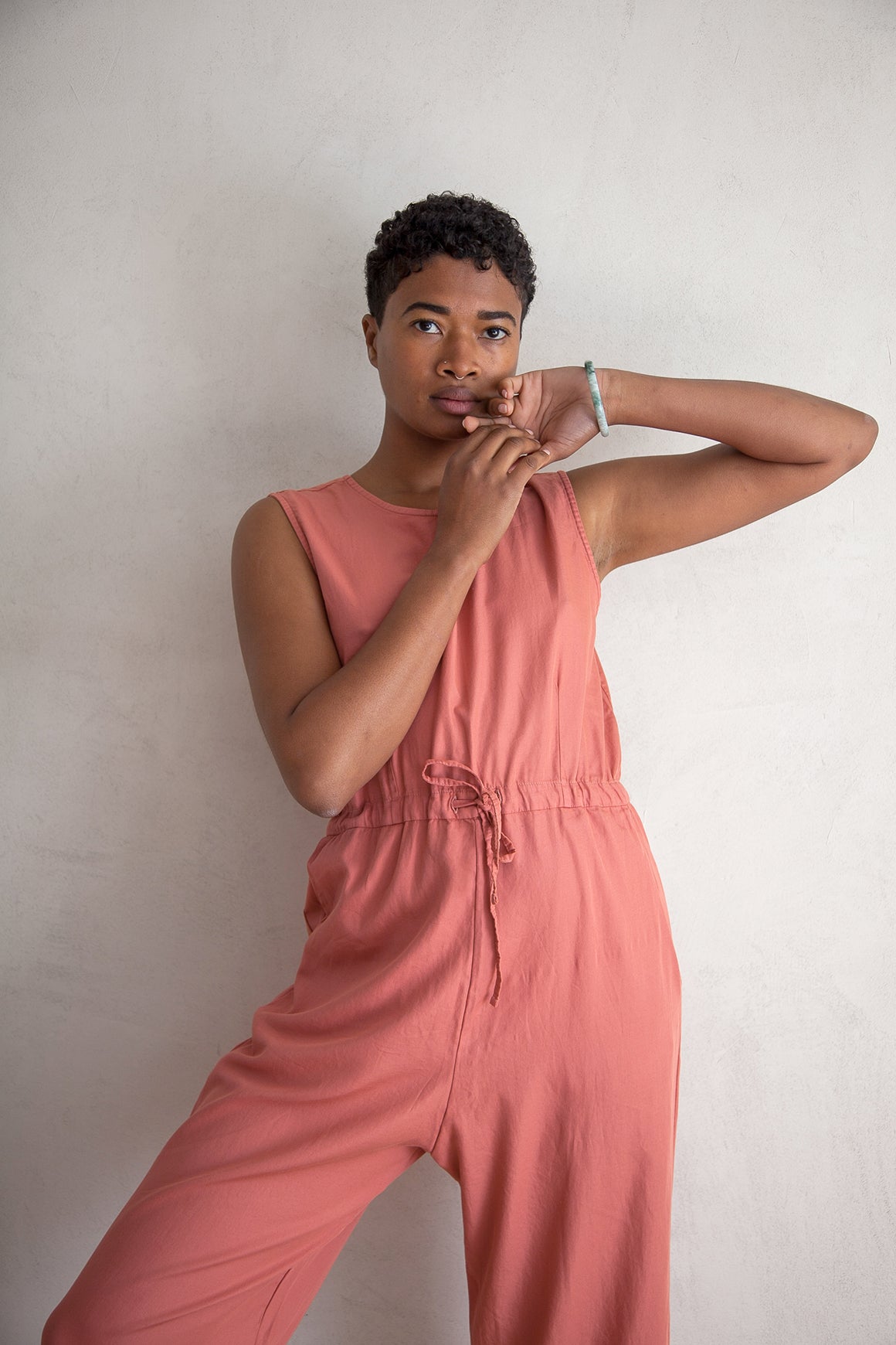 SAMPLE - COTTONCREW NECK SLIT-BACK JUMPER - SALMON