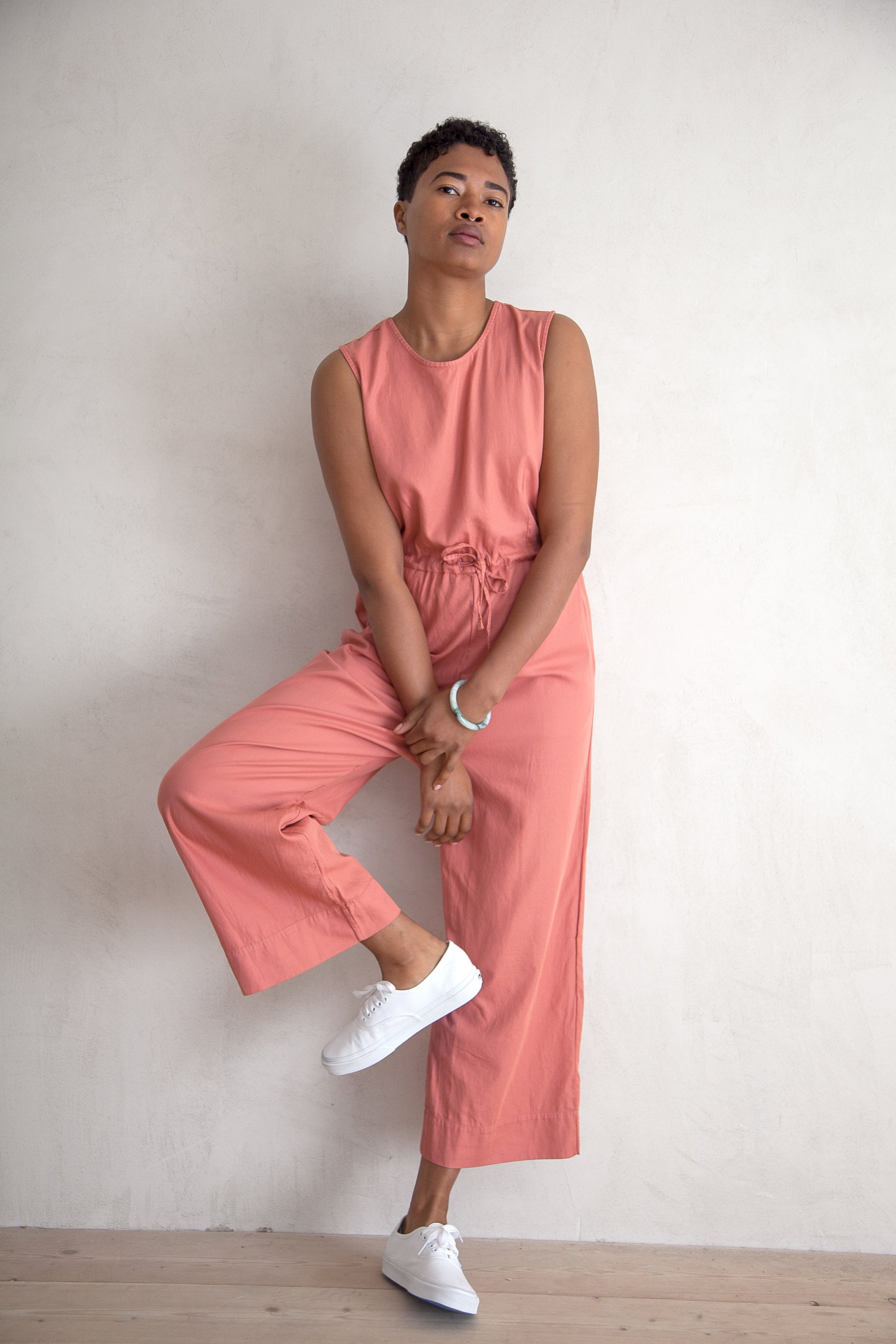SAMPLE - COTTONCREW NECK SLIT-BACK JUMPER - SALMON