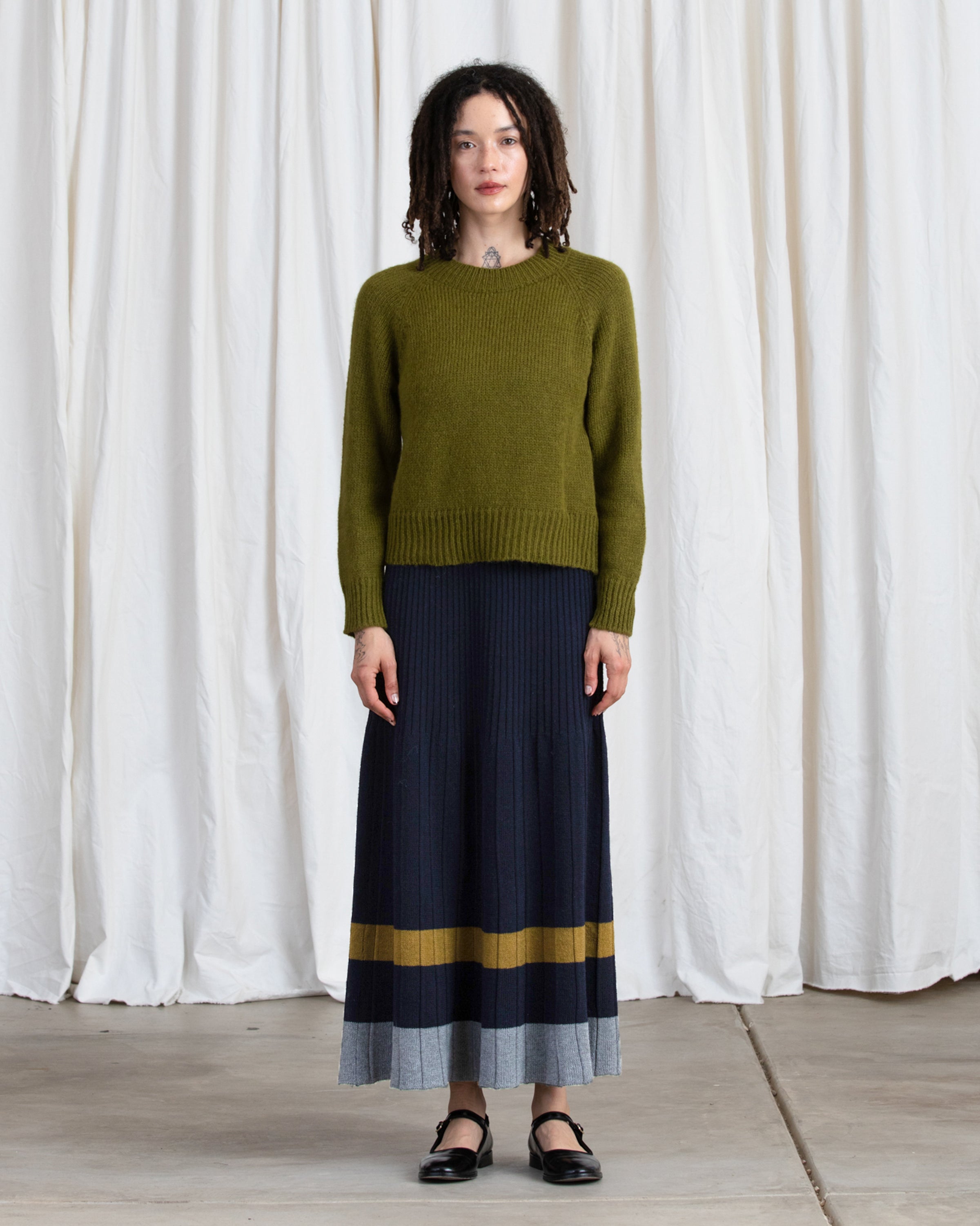 SAMPLE - PLEATED KNIT SKIRT - NAVY