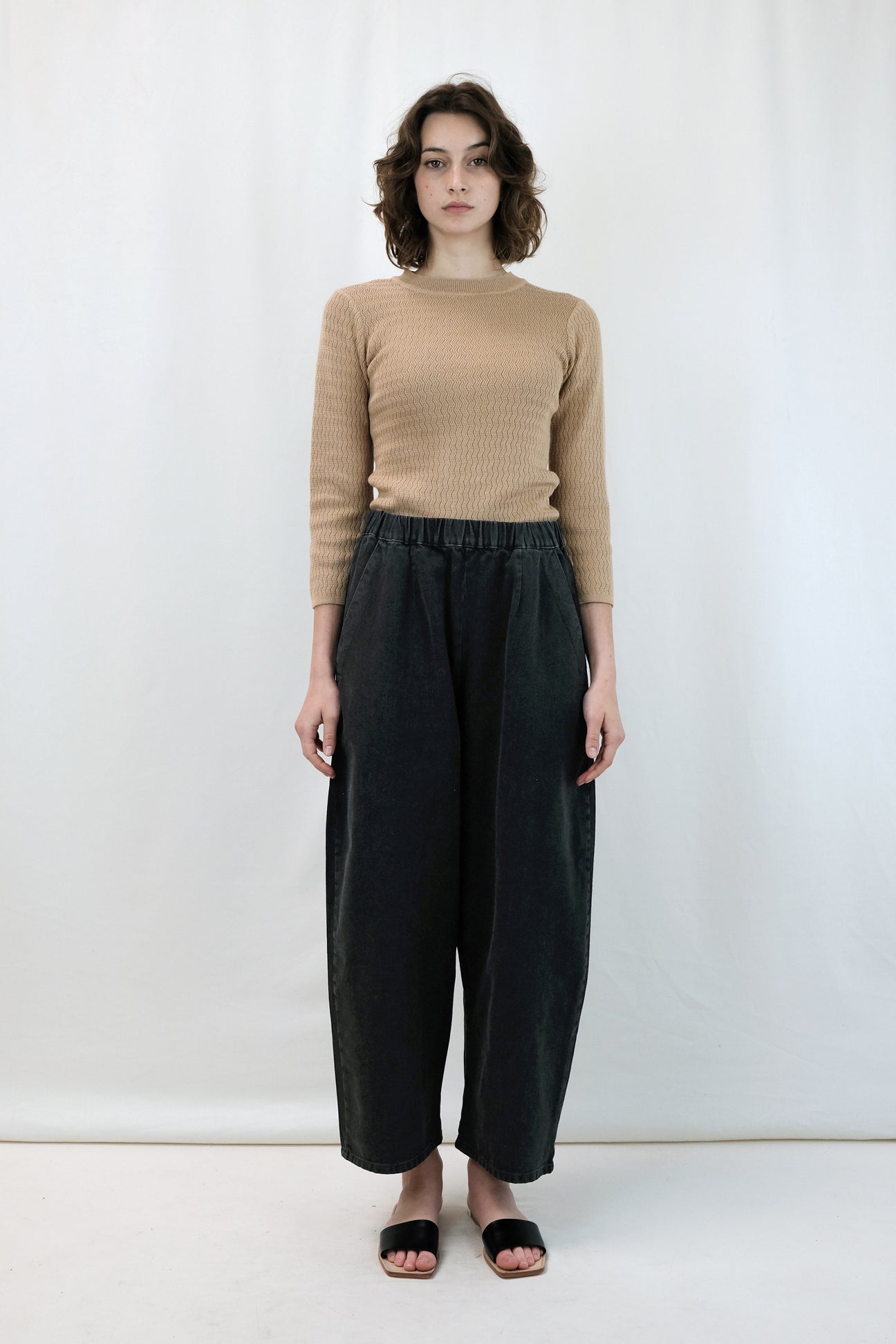 BARREL PANT - FADED BLACK
